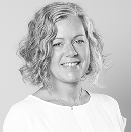 PIA HJALMARSSON